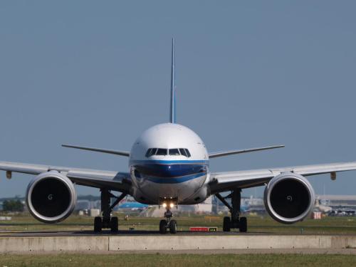 wing-view 777 06